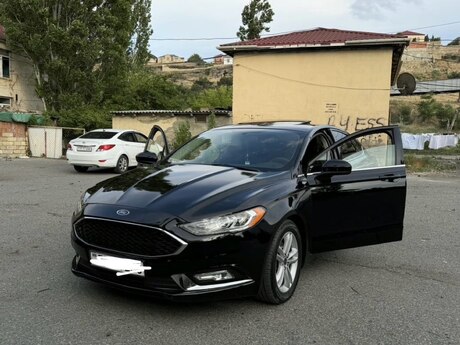 Ford Fusion, 2018 il Ford Fusion, 2018 il