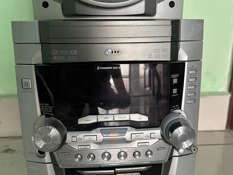 Musiqi mərkəzi LG LM-D2540 Musiqi mərkəzi LG LM-D2540