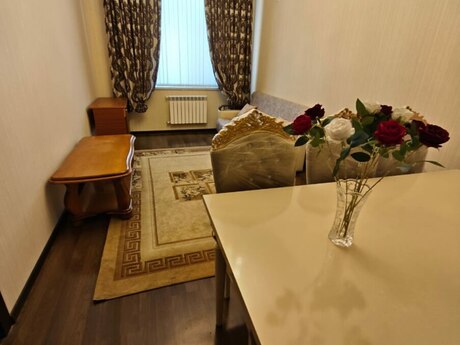 2-otaqlı yeni tikili kirayə verilir, Hövsan qəs., 70 m²