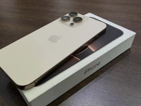 Apple iPhone 16 Pro Max Desert Titanium 256GB/8GB