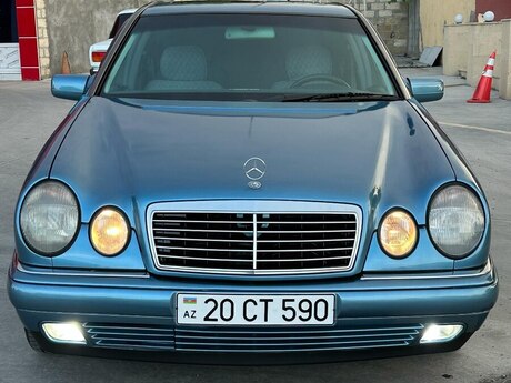 Mercedes E 240, 1998 il