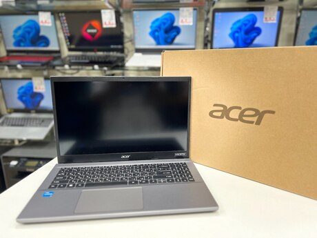 Noutbuk Acer Extensa 215