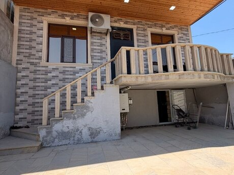 Həyət evi, Saray qəs.