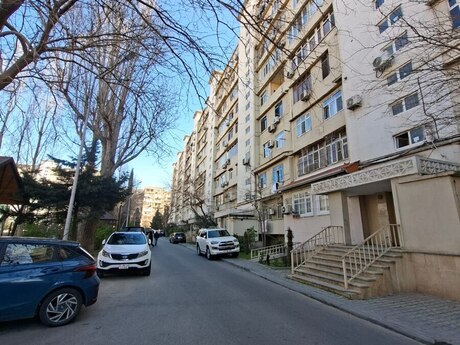 1-otaqlı mənzil kirayə verilir, Atatürk pr., 40 m²