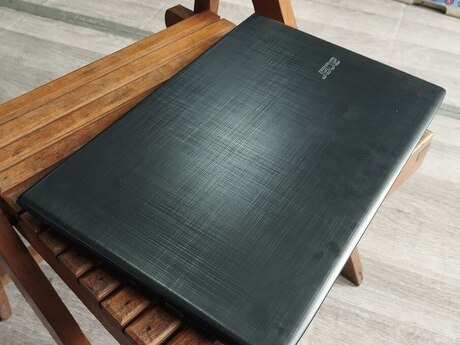 Noutbuk Acer