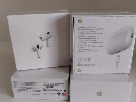 Apple AirPods Pro (2nd generation) MagSafe (USB-C)