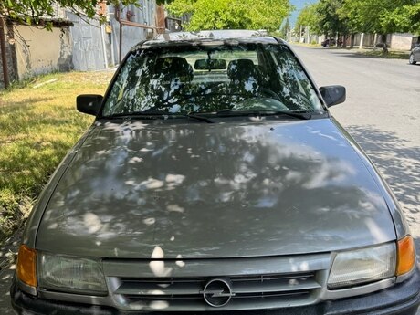 Opel Astra, 1993 il