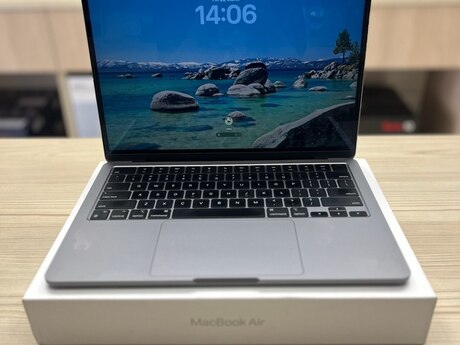 Apple MacBook Air Apple MacBook Air