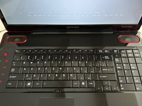 Toshiba Qosmio x505 