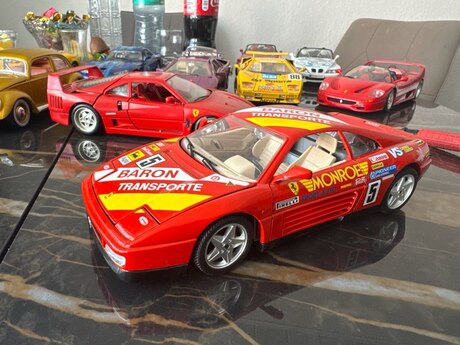 Ferrari 348 1/18 modeli Ferrari 348 1/18 modeli
