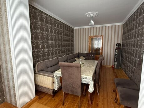 5-otaqlı mənzil, 9-cu mkr., 115 m²