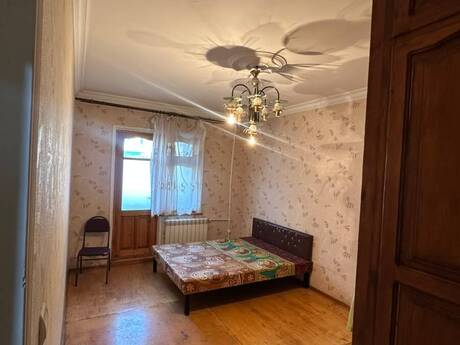 4-otaqlı mənzil kirayə verilir, Məhəmməd Xiyabani küç., 130 m²