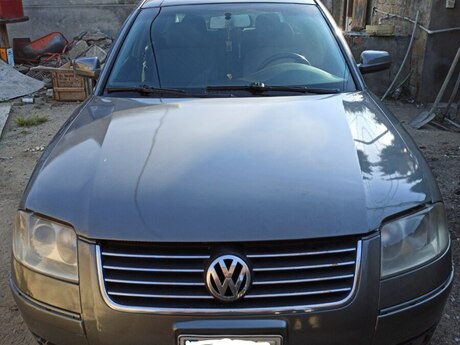 Volkswagen Passat, 2003 il