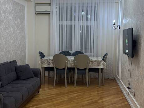 2-otaqlı yeni tikili kirayə verilir, Azadlıq m., 75 m²