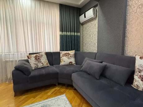 2-otaqlı yeni tikili kirayə verilir, Q.Qarayev m., 75 m²