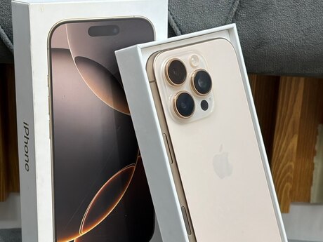 Apple iPhone 16 Pro Desert Titanium 128GB/8GB