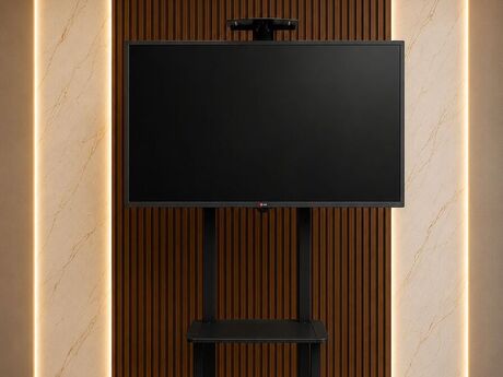 M17 təkərli TV stend kronşteyn