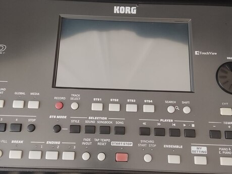 Sintezator Korg pa600