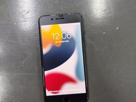 Apple iPhone 7 Plus Black 32GB