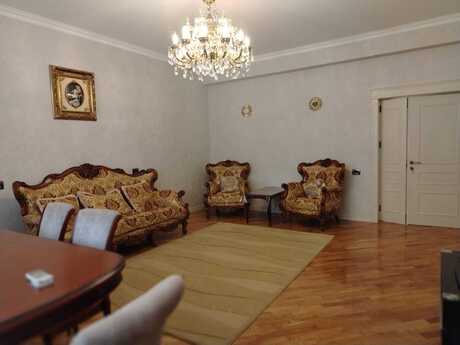 3-otaqlı yeni tikili kirayə verilir, N.Nərimanov r., 151 m² 3-otaqlı yeni tikili kirayə verilir, N.Nərimanov r., 151 m²