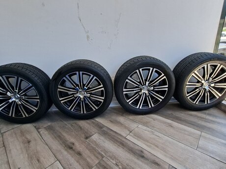 Lexus LX570 üçün Dunlop təkərləri 275/50 R21
