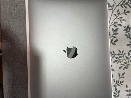 Apple MacBook Air M1 8GB/256GB Apple MacBook Air M1 8GB/256GB