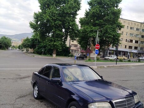 Mercedes C 180, 1995 il