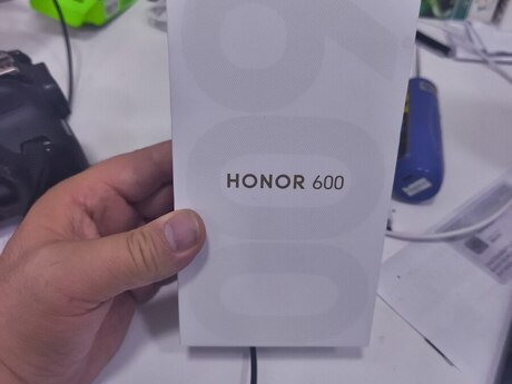 Honor 600 Black 256GB/12GB Honor 600 Black 256GB/12GB