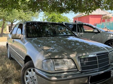 Mercedes C 230, 1999 il