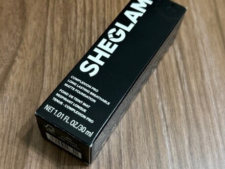 Tonal krem SHEGLAM 