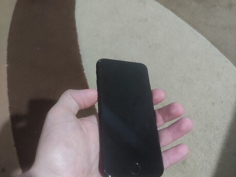 Apple iPhone 7 Jet Black 128GB