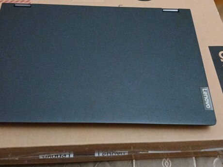 Noutbuk Lenovo