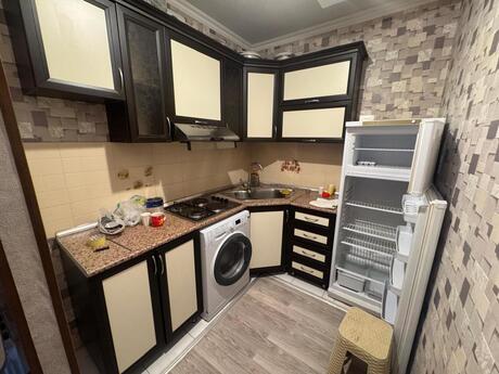 3-otaqlı yeni tikili kirayə verilir, Bakıxanov qəs., 80 m²
