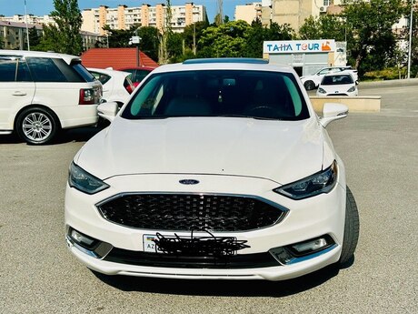 Ford Fusion, 2017 il Ford Fusion, 2017 il