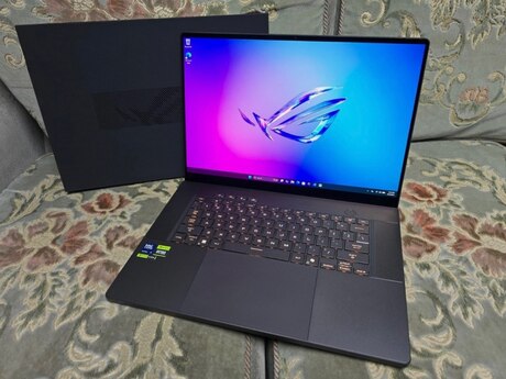 Asus Rog Zephyrus G16 RTX 5070Ti 