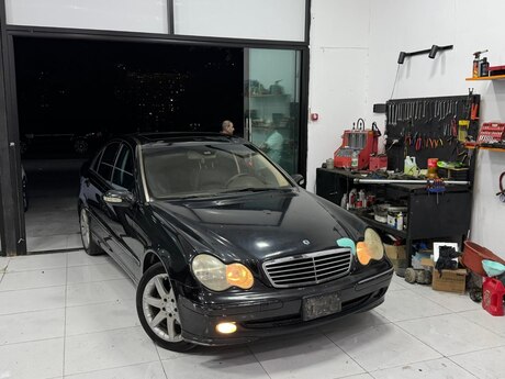 Mercedes C 180, 2003 il