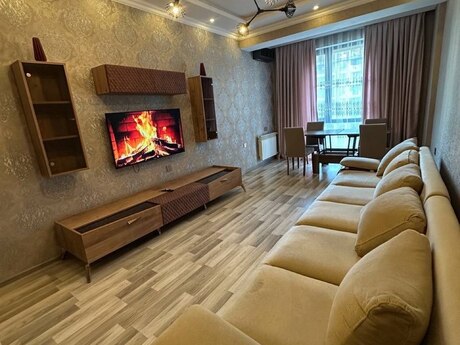 2-otaqlı yeni tikili kirayə verilir, Əhmədli qəs., 90 m²