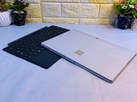 Microsoft Surface PRO 5 