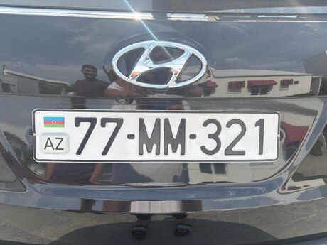 Avtomobil qeydiyyat nişanı - 77-MM-321 Avtomobil qeydiyyat nişanı - 77-MM-321