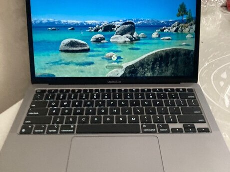 Apple MacBook Air M1 Chip 13 inch