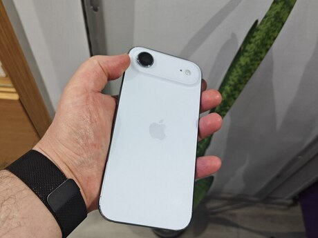 Apple iPhone Air Sky Blue 256GB/8GB