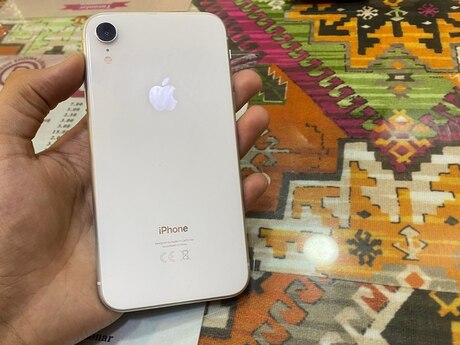 Apple iPhone XR White 64GB/3GB