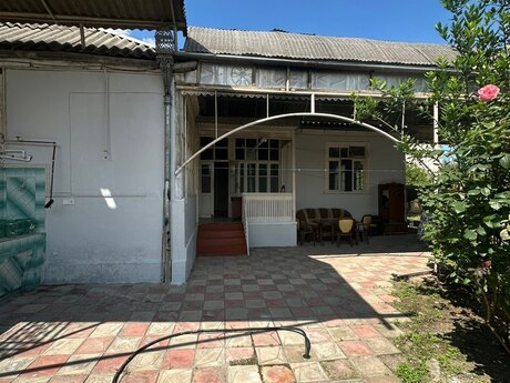 Həyət evi kirayə verilir, Gəncə ş.