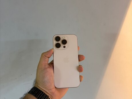 Apple iPhone 16 Pro Desert Titanium 256GB/8GB