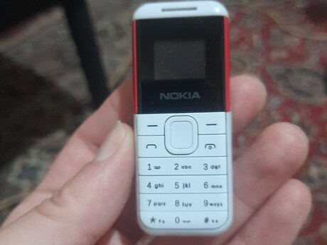 Nokia N8 Silver White