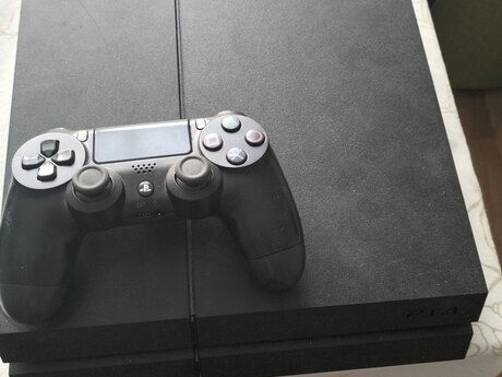 PlayStation 4 1TB
