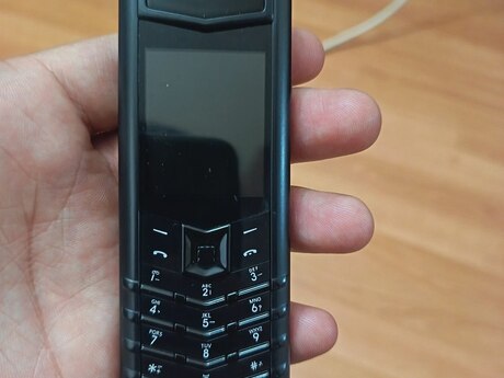 Vertu Signature S Design Pure Black 4GB