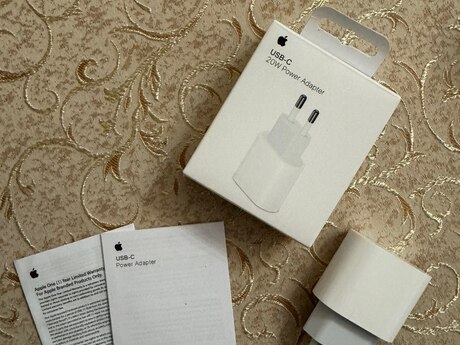 Adapter Apple USB C 20W by 