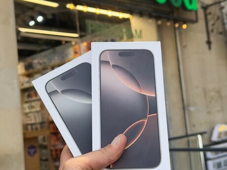 Apple iPhone 16 Pro Desert Titanium 128GB/8GB