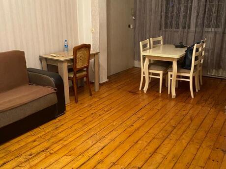 2-otaqlı mənzil, Memar Əcəmi m., 48 m²